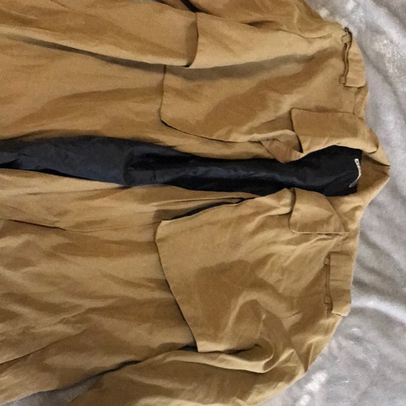 Tan trench coat - Picture 3 of 4